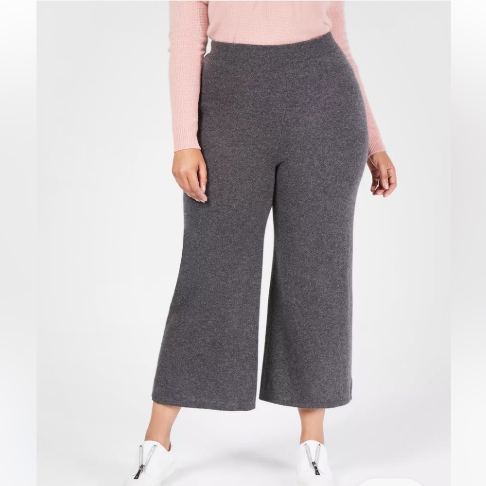 Cashmere Pull-On Wide-Leg Culotte Pants